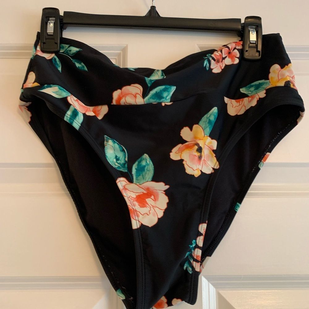 Xhilaration Womans high waist bathing suit bottom size large